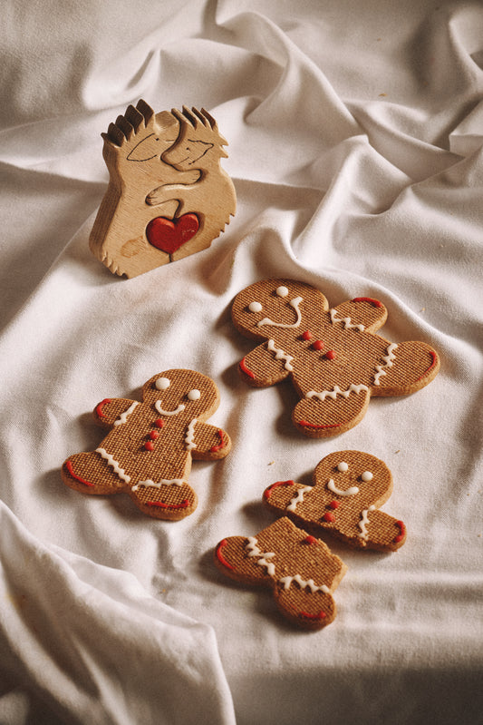 PAN DI ZENZERO e SCULTURA ARTIGIANALE IN LEGNO